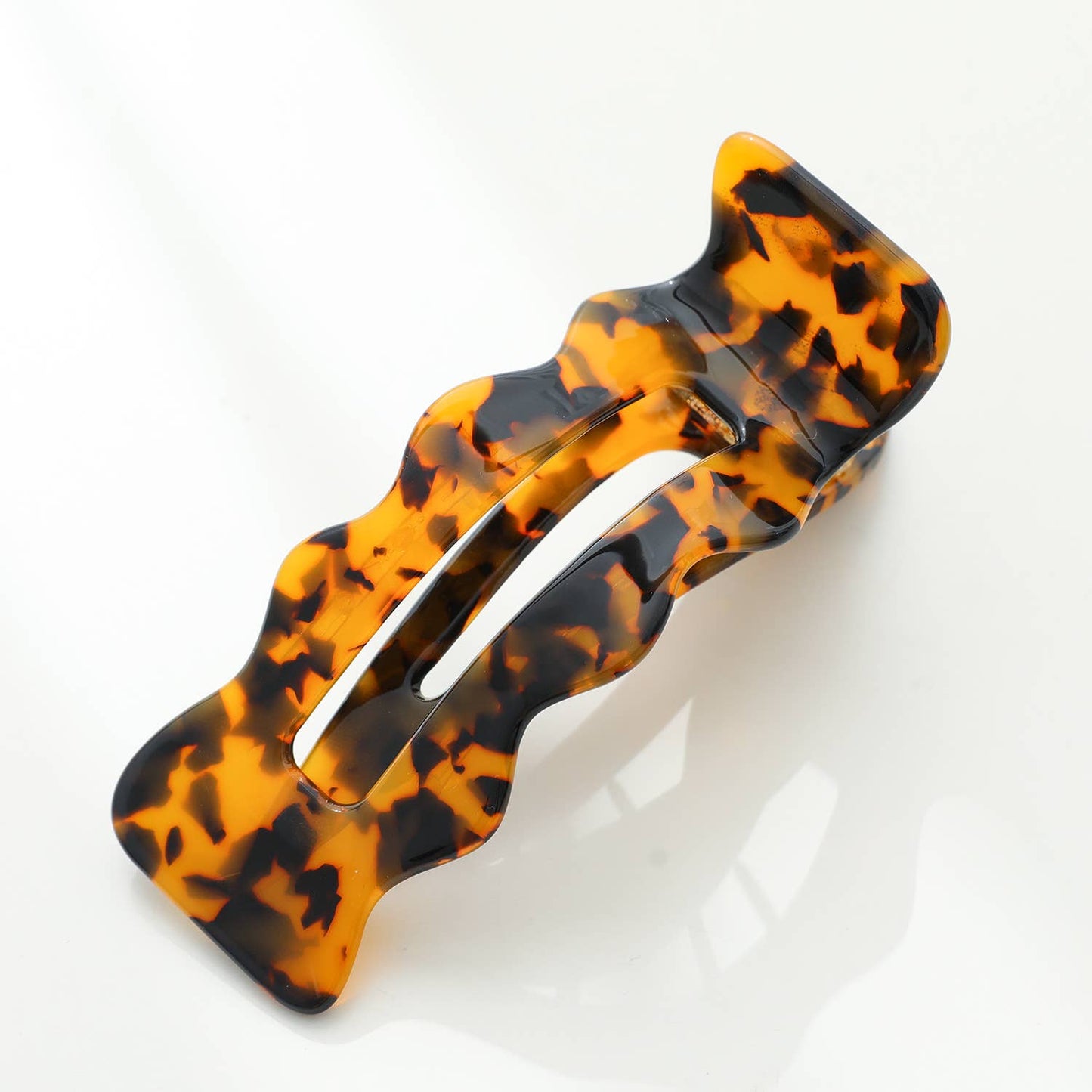 Adorro Jane Core | Scalloped Flat Claw Clip