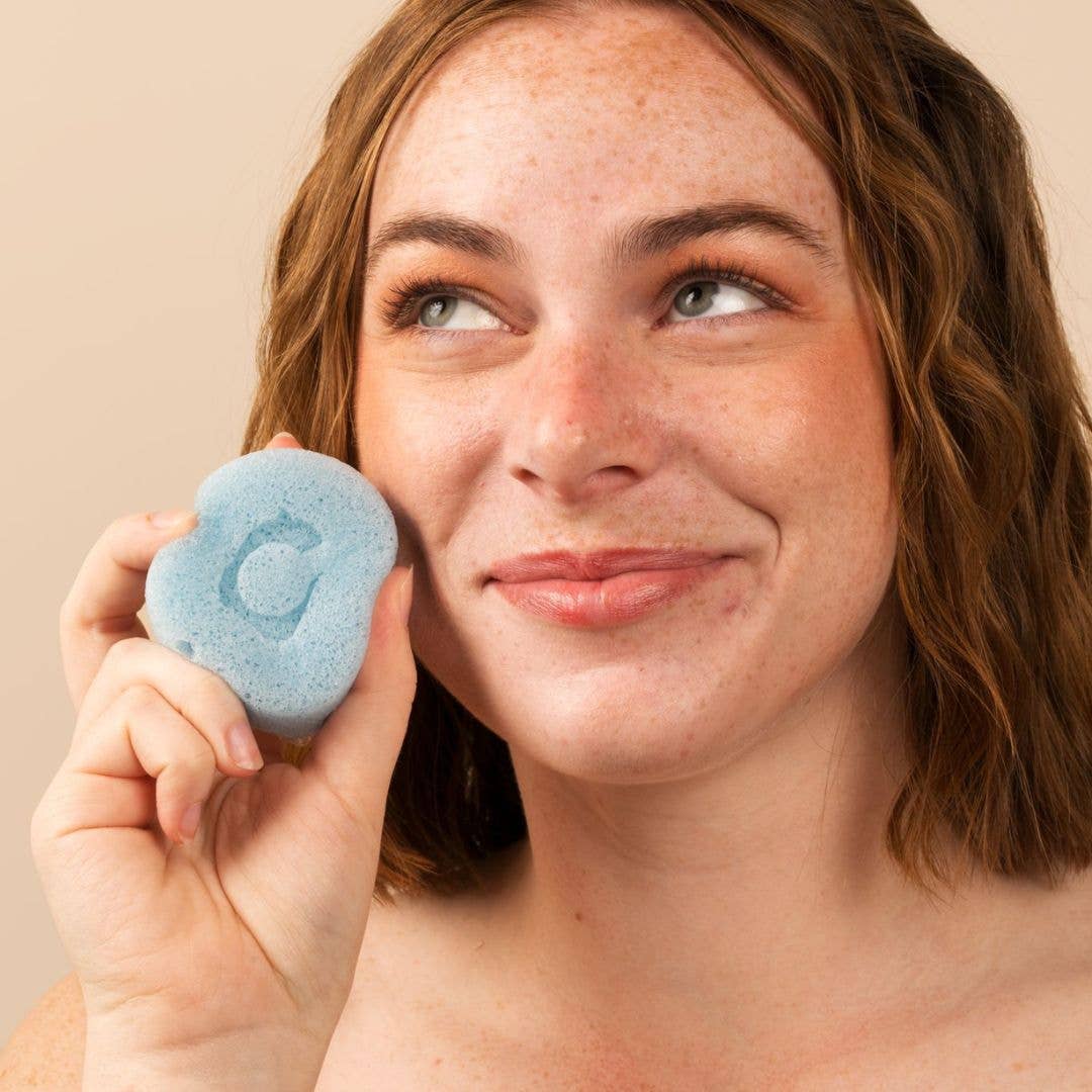 Butterfly Pea Flower Konjac Face Sponge - Gentle Exfoliator