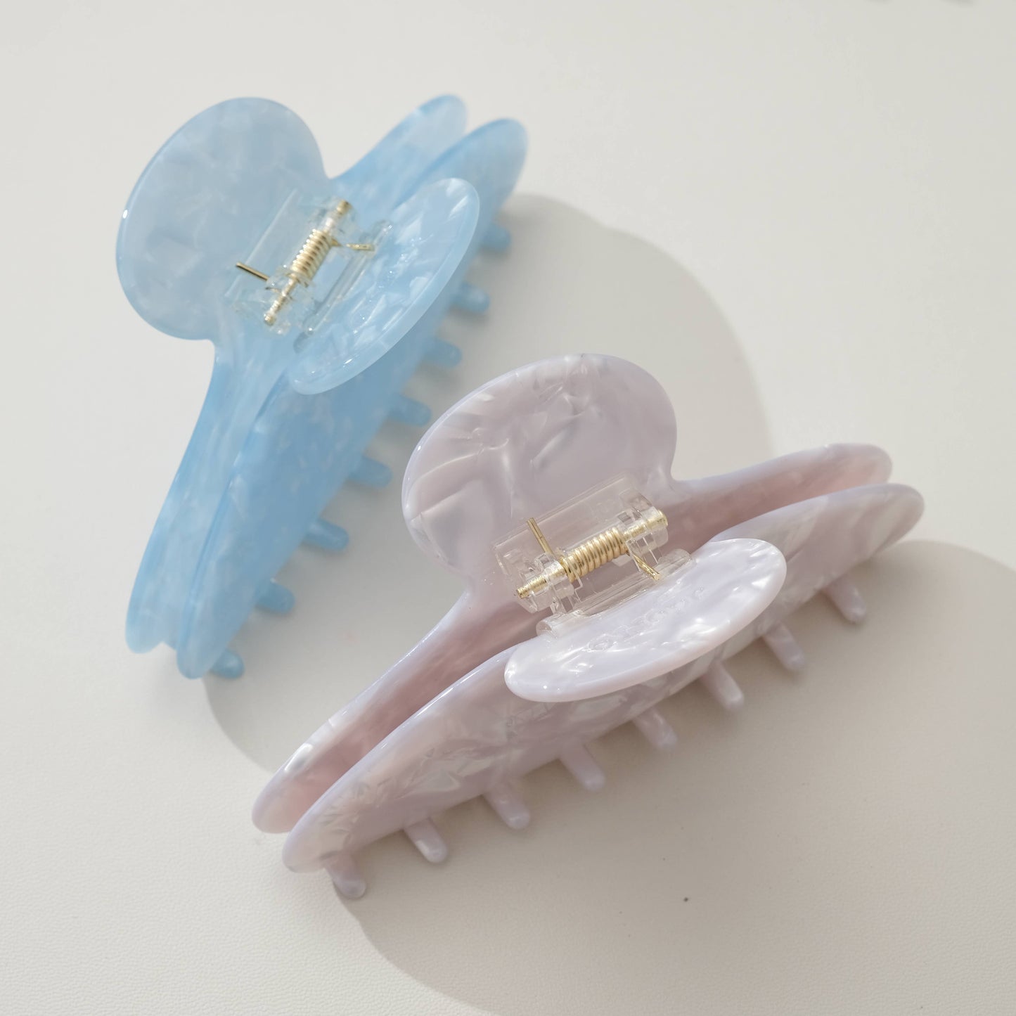 Adrienne L Coastal Classic Curved Claw Clip - Large