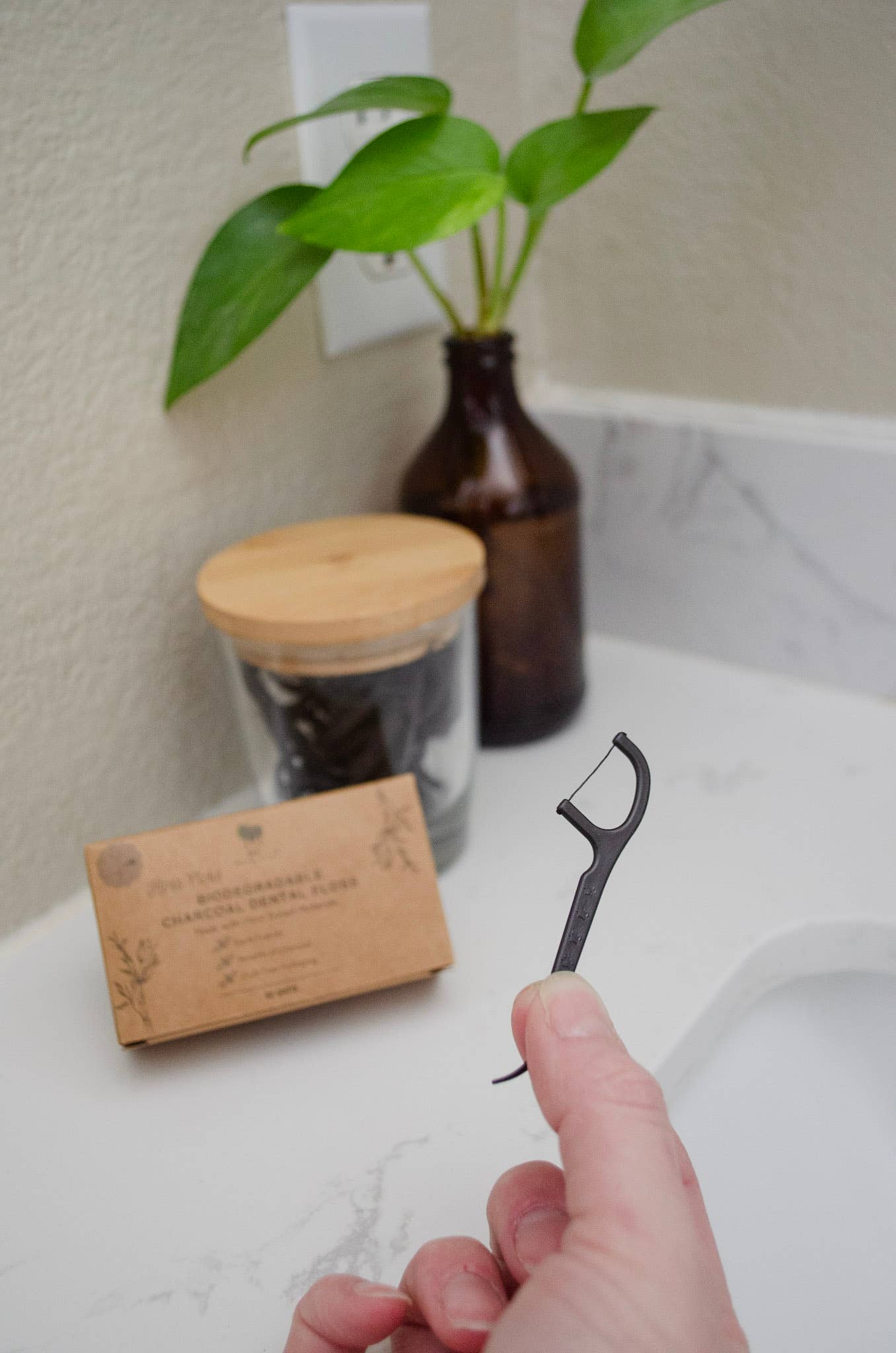 Biodegradable Charcoal Dental Floss Picks