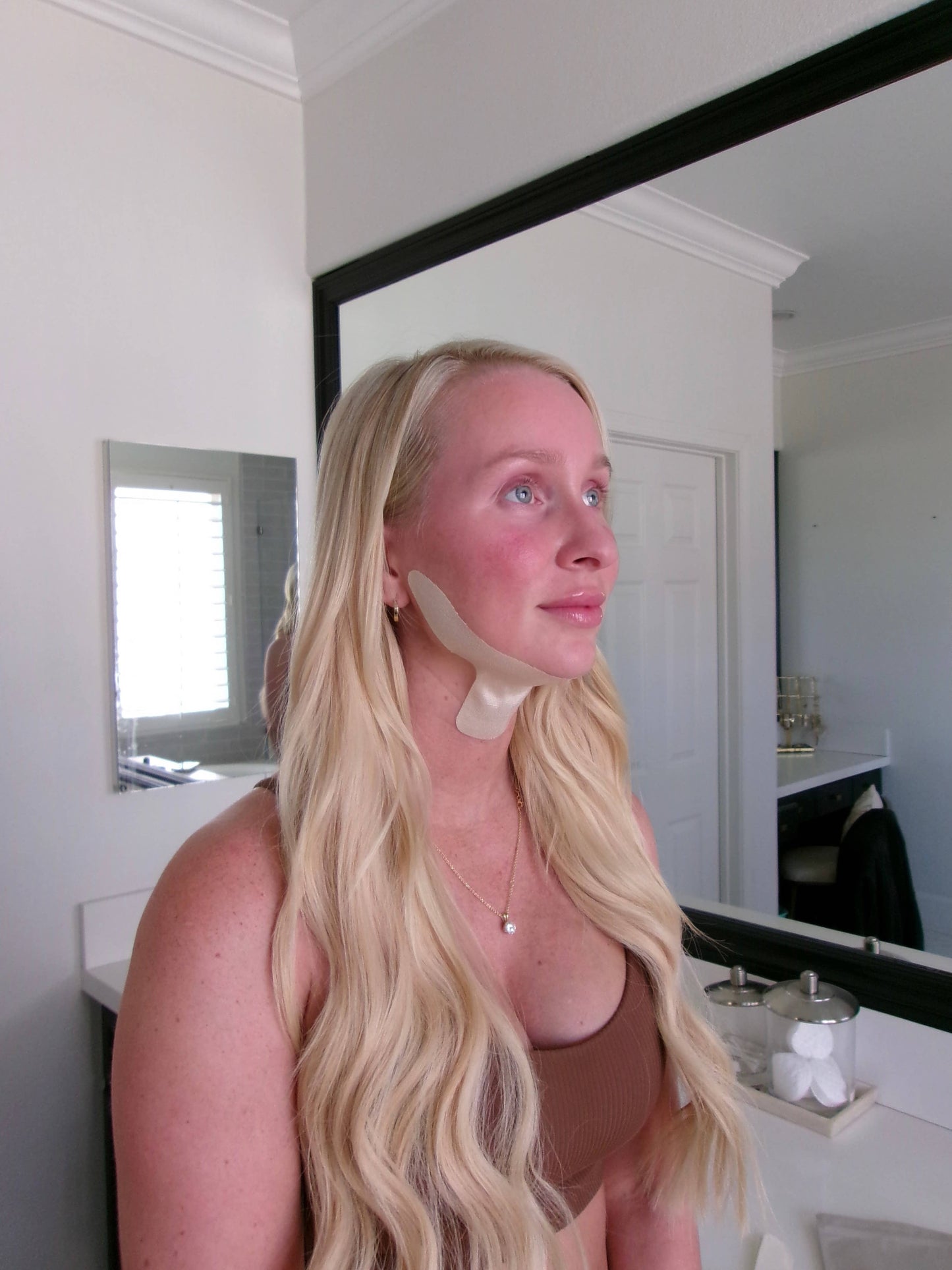 Seald™ Jawline Sculpting Tape