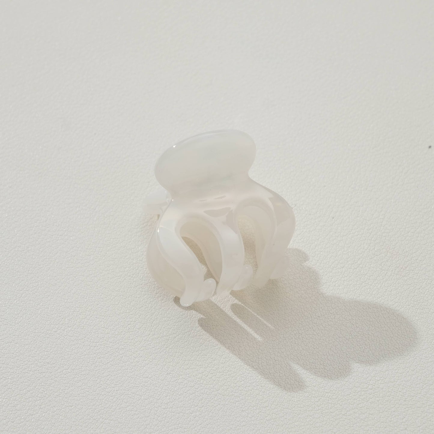 Amber Core Classic Octopus Claw Clip - Mini
