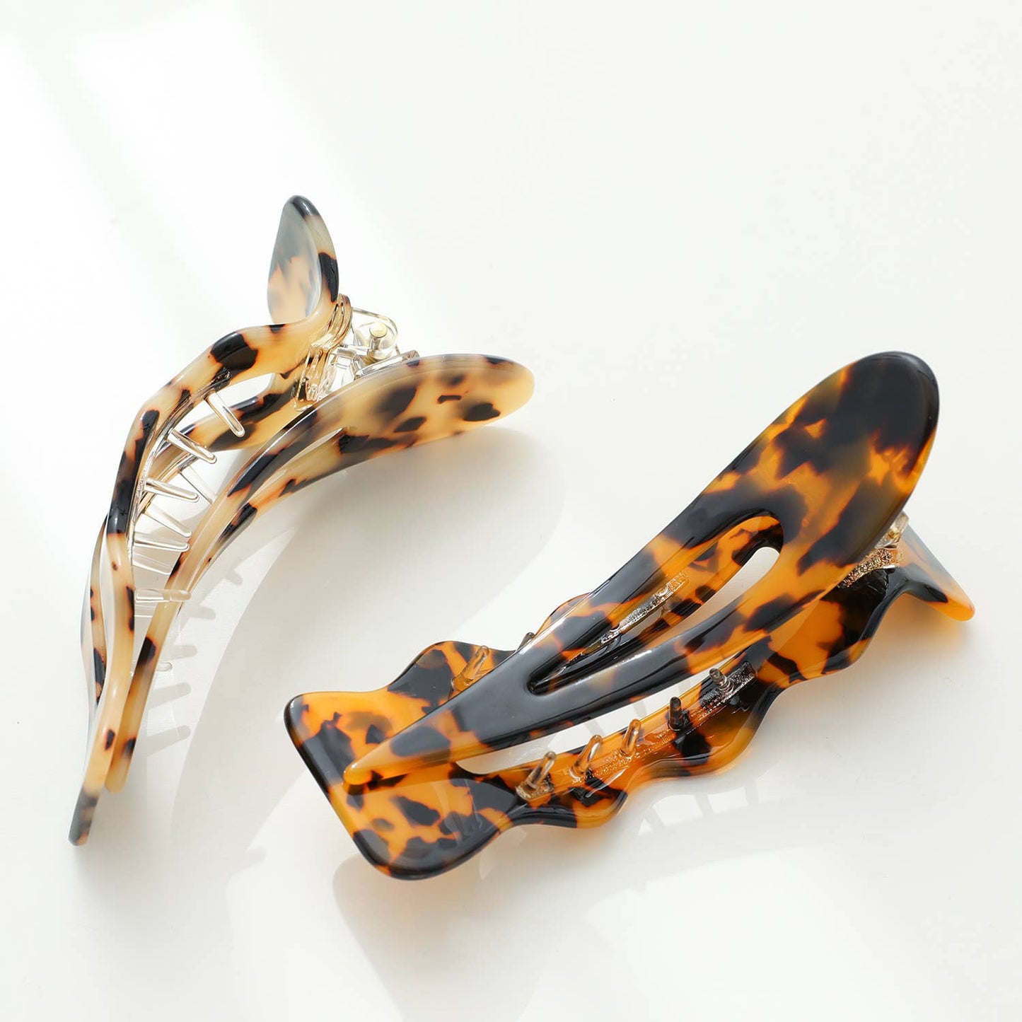 Adorro Jane Core | Scalloped Flat Claw Clip