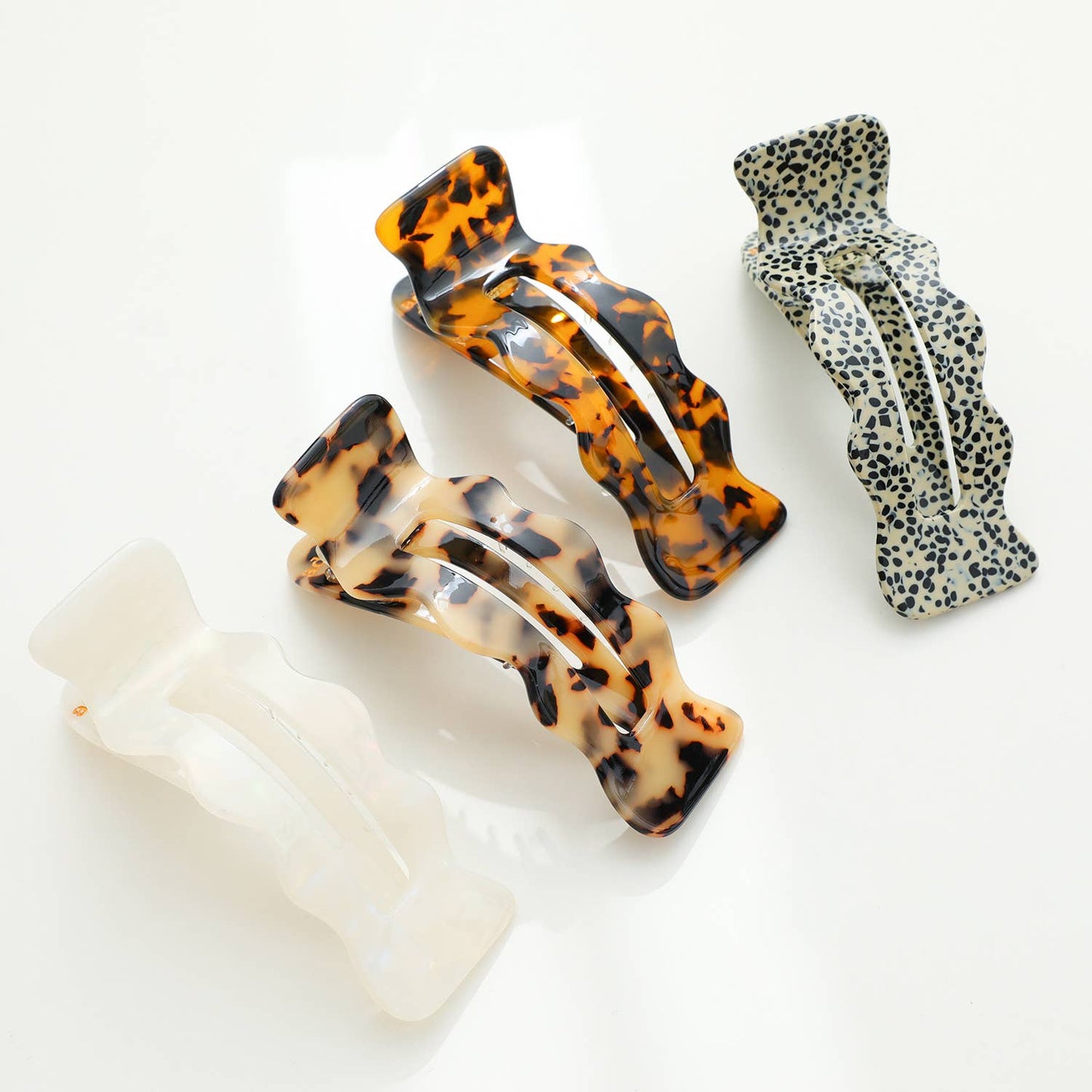 Adorro Jane Core | Scalloped Flat Claw Clip